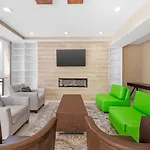 Country & By Radisson, Staten Island New York