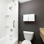 Courtyard By Marriott New York Manhattan Upper East Side