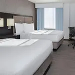Hotel Fairfield & By Marriott Staten Island