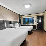 Hudson Yards 3*