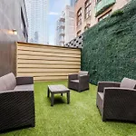 Hudson Yards 3*