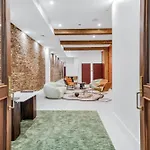 Landmarked Nyc Townhome - Sleeps 10 -Group-Friendly