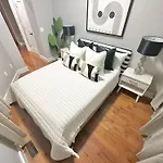 Dream Close To The Center Of Nyc Holiday home New York