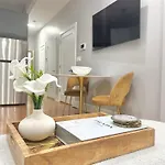Dream Close To The Center Of Nyc Holiday home *