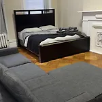 New York City Guest House 2