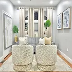 Holiday home Dream Close To The Center Of Nyc New York