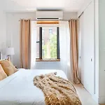 78-4b New Quality 1br W&d In Unit Skylights Apartment *