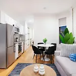 1290-8 New Renovated 2 Bedrooms In Ues *