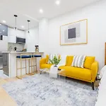 1597-13 I Brand New Studio Prime Upper East W&D