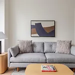 Blueground Lic Gym Wd Nr Moma Ps1 Nyc-1796