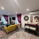 Eleni\'S Charming Studio