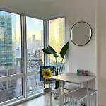 5 Mins To Midtown Central New Luxury Corner 2B2B Apt With Amazing City View