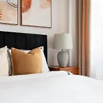 1290-8 New Renovated 2 Bedrooms In Ues