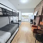 Steps From Empire State Building