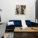 Apartment 78-4d Quality 1br W&d Skylight By Park
