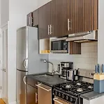 Blueground Hells Kitchen Washer Nr Times Square Nyc-1875