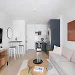 78-4b New Quality 1br W&d In Unit Skylights Apartment New York