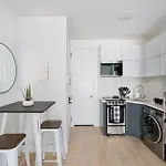 78-4b New Quality 1br W&d In Unit Skylights Apartment