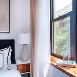 78-4b New Quality 1br W&d In Unit Skylights *