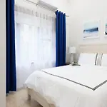 78-4d Quality 1br W&d Skylight By Park *