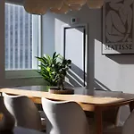 Apartment Rare Luxurious 1 Block From Time Square