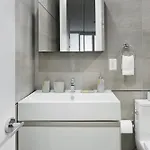 Apartment 78-4b New Quality 1br W&d In Unit Skylights New York