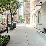 Midtown E 1Br W Gym Doorman Nr The 6 Nyc-4