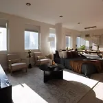 Apartment Rare Luxurious 1 Block From Time Square