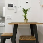 Apartment 78-4d Quality 1br W&d Skylight By Park *