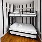 Next To Manhattan 2 Bedrooms - Subway 20 Steps, Manhattan 1 Stop Apartment