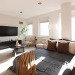 Apartment Rare Luxurious 1 Block From Time Square New York