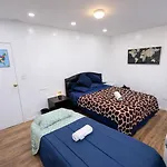 Apartment Next To Manhattan 2 Bedrooms - Subway 20 Steps, Manhattan 1 Stop New York