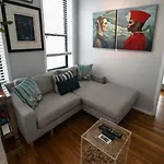 Next To Manhattan 2 Bedrooms - Subway 20 Steps, Manhattan 1 Stop New York