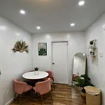 Apartment Next To Manhattan 2 Bedrooms - Subway 20 Steps, Manhattan 1 Stop