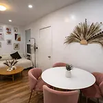 Next To Manhattan 2 Bedrooms - Subway 20 Steps, Manhattan 1 Stop New York