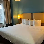 Days Inn By Wyndham Brooklyn Marine Park