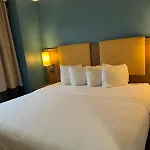 Days Inn By Wyndham Brooklyn Marine Park