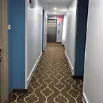 Days By Wyndham Brooklyn Marine Park Hotel 3*