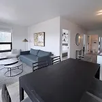 Court Square Long Island , Belvilla District 6 Formerly Sonder 4*