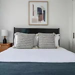 Uws 1br W Wd Nr Lincoln Center Nyc-1187 Apartment New York