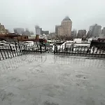 Outdoor Space Washer Dryer Dishwasher 3Beds Apt, June To Aug 90 Days Stay Required