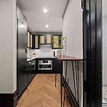 Freeman 203 By Rove Travel -1Br Condo With Shared Amenities