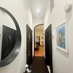 Beautiful And Spacious Apartment In Times Square!
