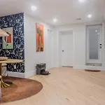 Charming Garden Lvl Brownstone Villa *