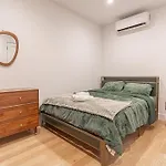 Brooklyn Penthouse Oasis With Terrace Views