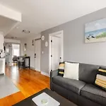 Trendy 3Br Brooklyn Stay Just Minutes To Manhattan