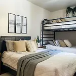 Midtown West Suites By Times Square