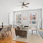 Sun-filled Brownstone In Prime Chelsea Apartment