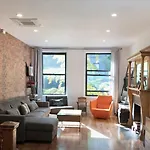 Elegant Historic Harlem Townhouse For Summer New York