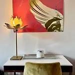 Unique Brooklyn Brownstone Studio Bedstuy